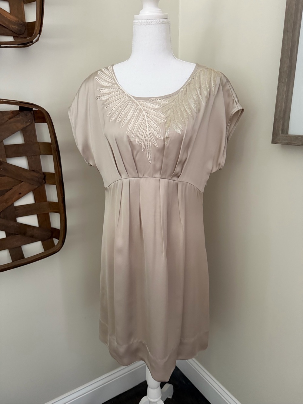 BCBG Maxazria silk dress - size S